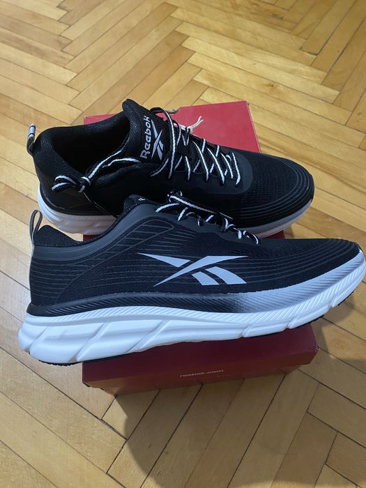 Reebok marimea 44 noi
