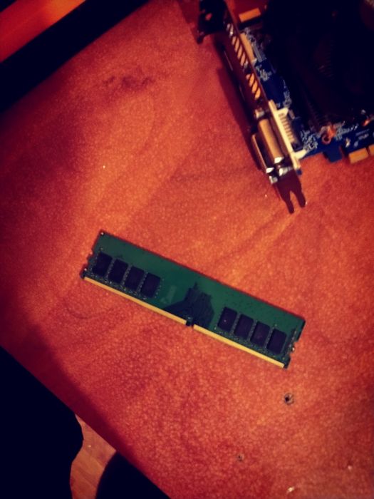 Vănd plăcuță Ram ddr 4