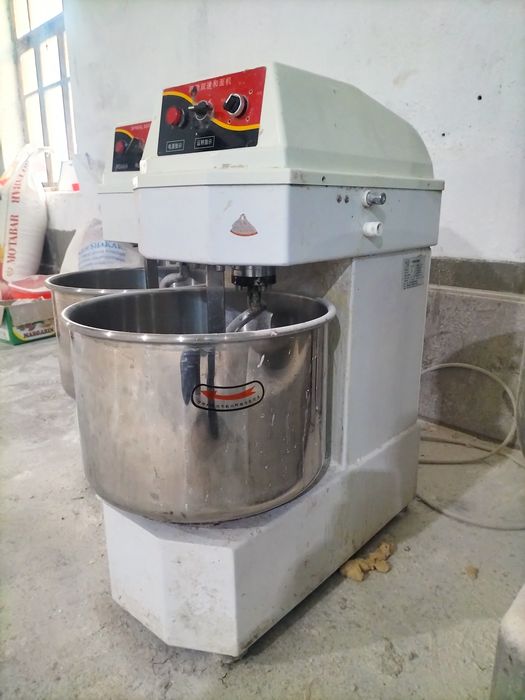 Тесто мешалка ( хамир коргич) Сотилади