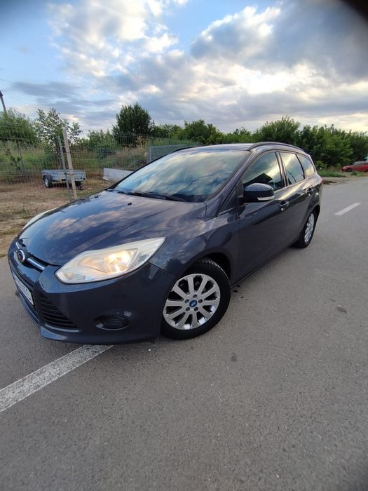 Ford focus an 2012 benzina stare foarte buna