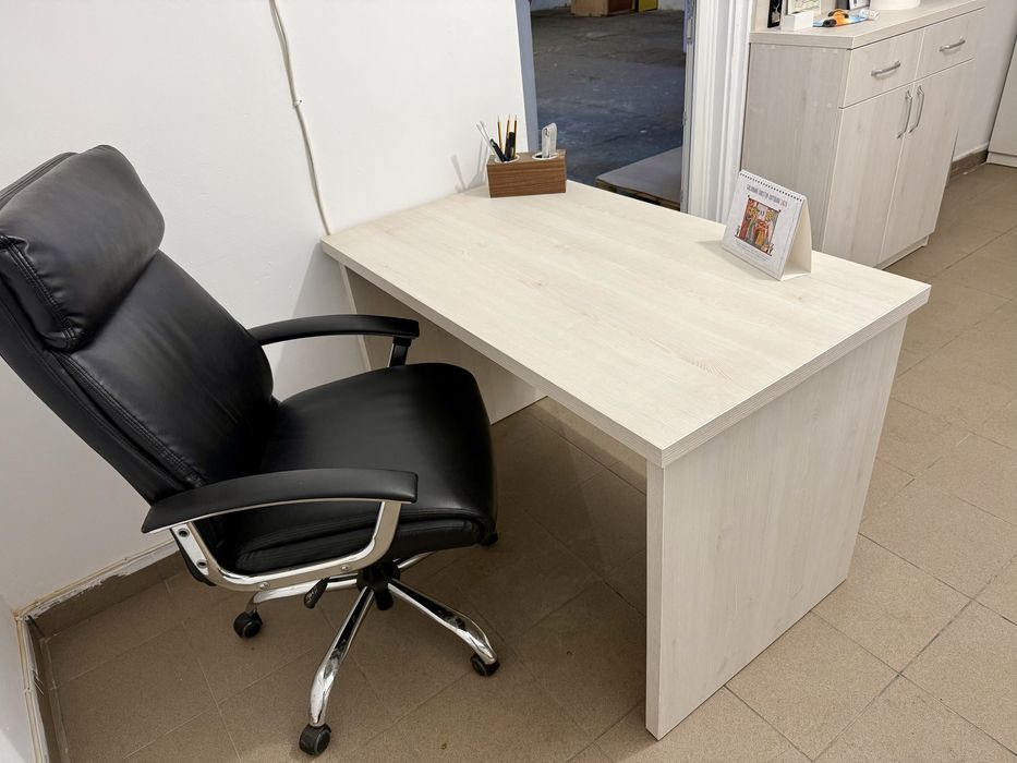 Vând mobilier birou