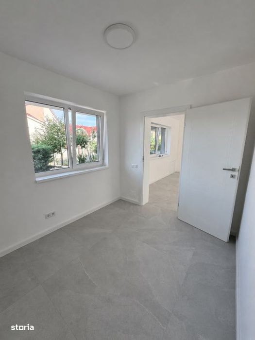 Apartament 3 camere, 48.10 mp, zona Independentei