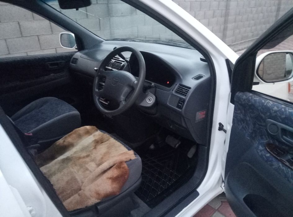 Toyota Ipsum 1997г.в. АКПП