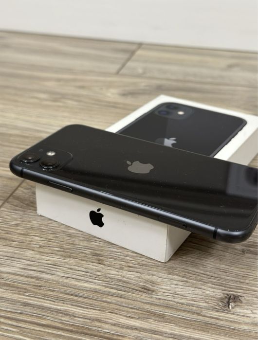Смартфон iPhone 11