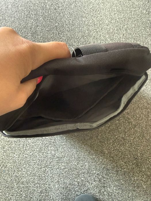 Нова раница Reebok