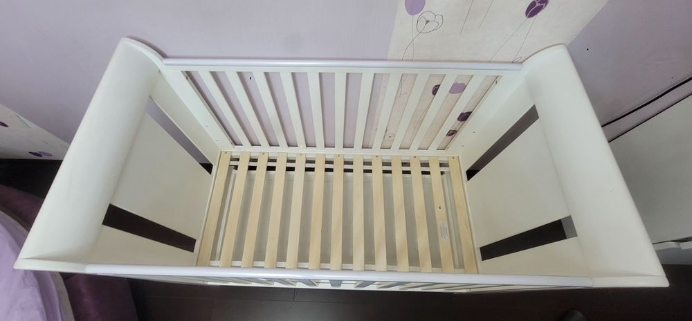 Pătuț evolutiv Tutti Bambini Katie 3 în 1 + salteaDescriere:
Vând pătu