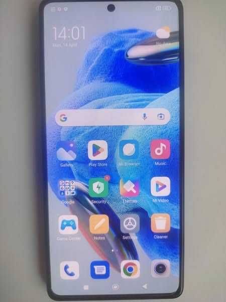 Redmi note 12 pro 5G 256 GB.