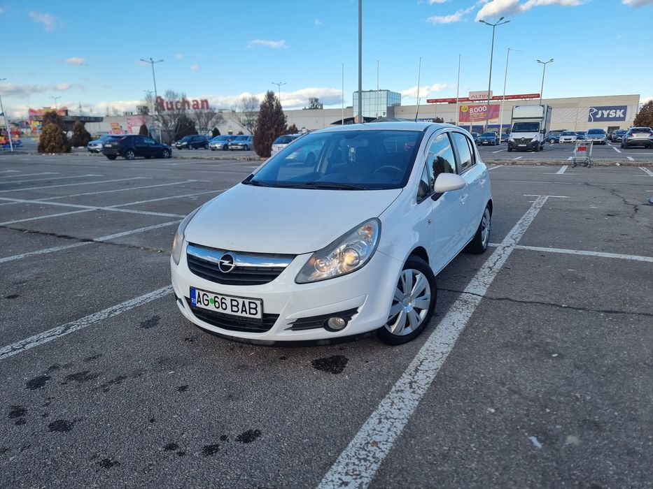 Vand Corsa d 1.7 cdti 125 cai 2009 kit + volanta schimbate  la 250000k