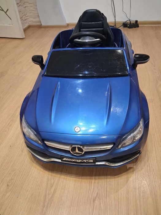 Акумулаторна кола Mercedes за деца