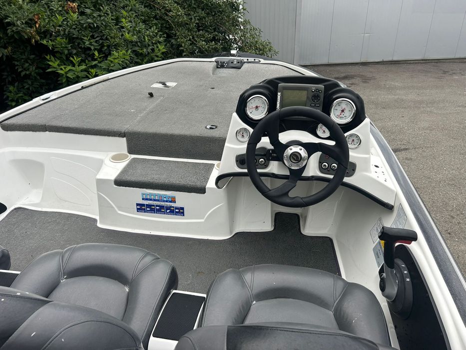 Barca pescuit Z6 Nitro