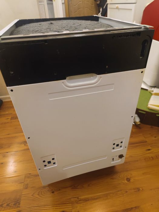 Посудомоечная машина DeLonghi