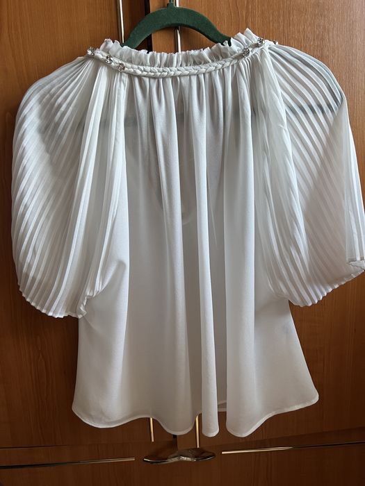 Tricou bluza Pinko tip ie cu pietricele s m alba