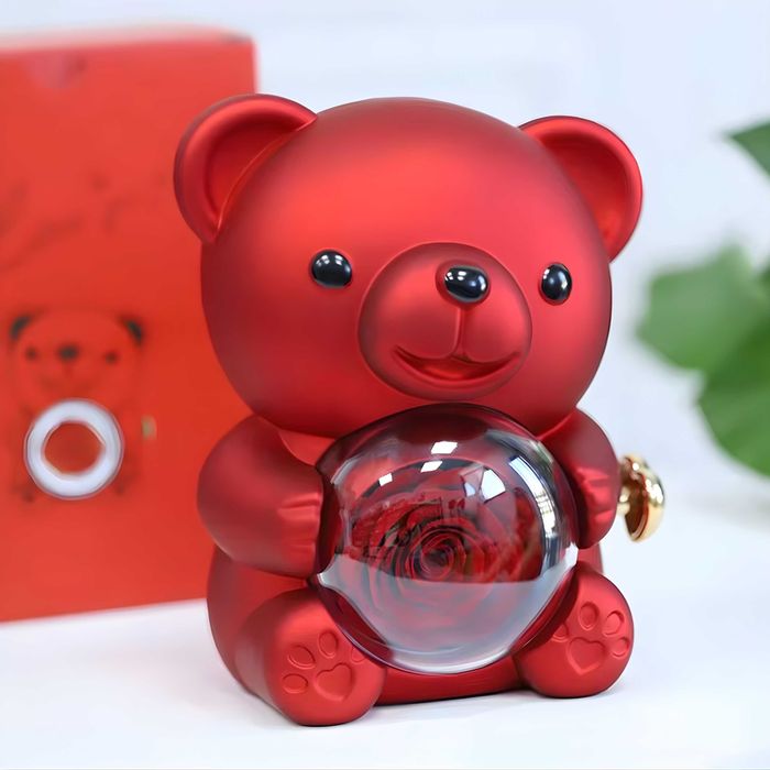 Романтично подаръчно мече с вечна роза – перфектен подарък