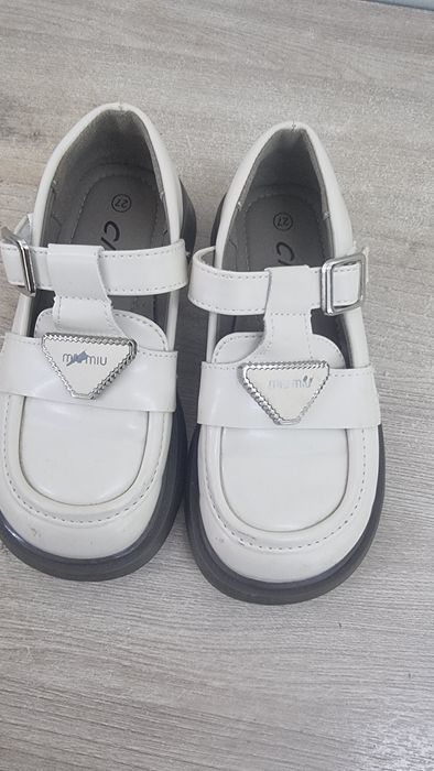 Туфли детские   26 размер