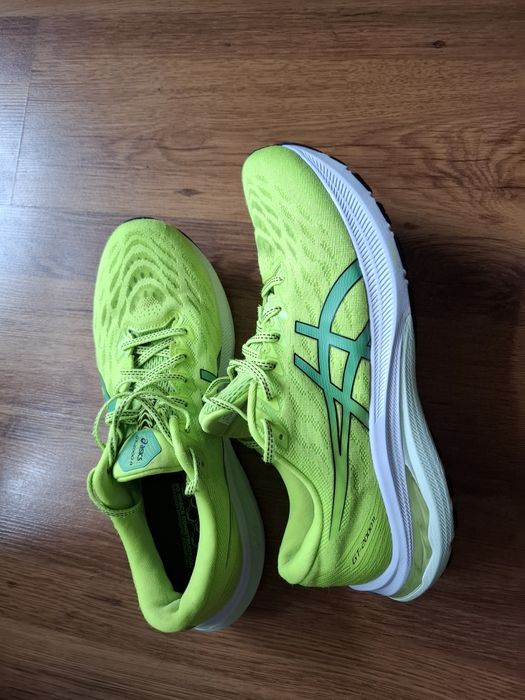 Asics gel 2000 маратонки 46 номер.