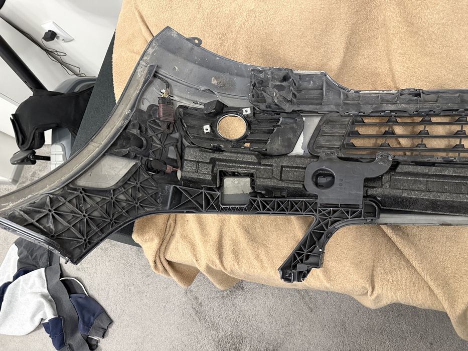 предна броня мерцедес w204