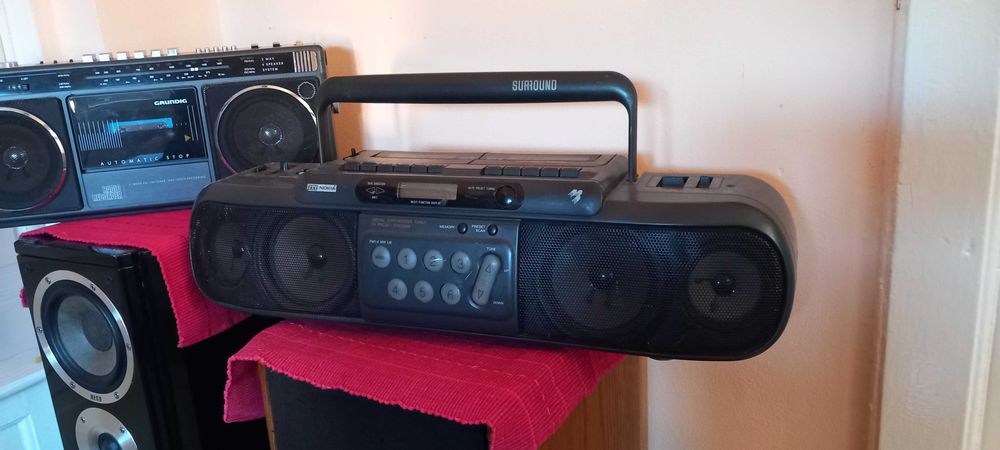 Radio dublucasetofon ITT NOKIA Touring 9567 Chisineu-Cris • OLX.ro
