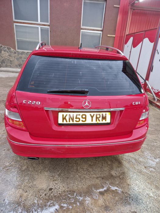 Vand sau dezmembrez c class w204 combi