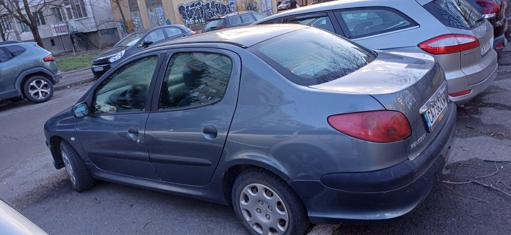 Кола пежо 206 седан, бензин, 2007, 1300 куб.см