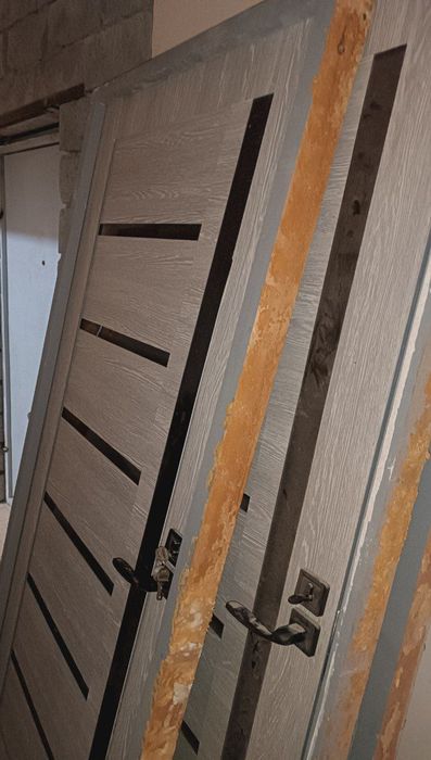 Межкомнатные двери 3шт.