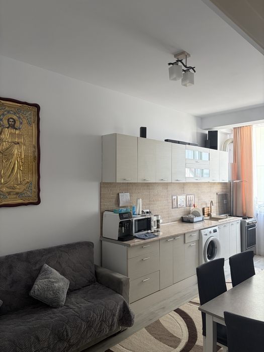 Vand apartament 57 mp Burdujeni