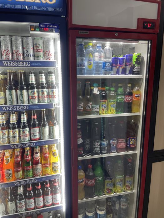 Продам витринный холодильник