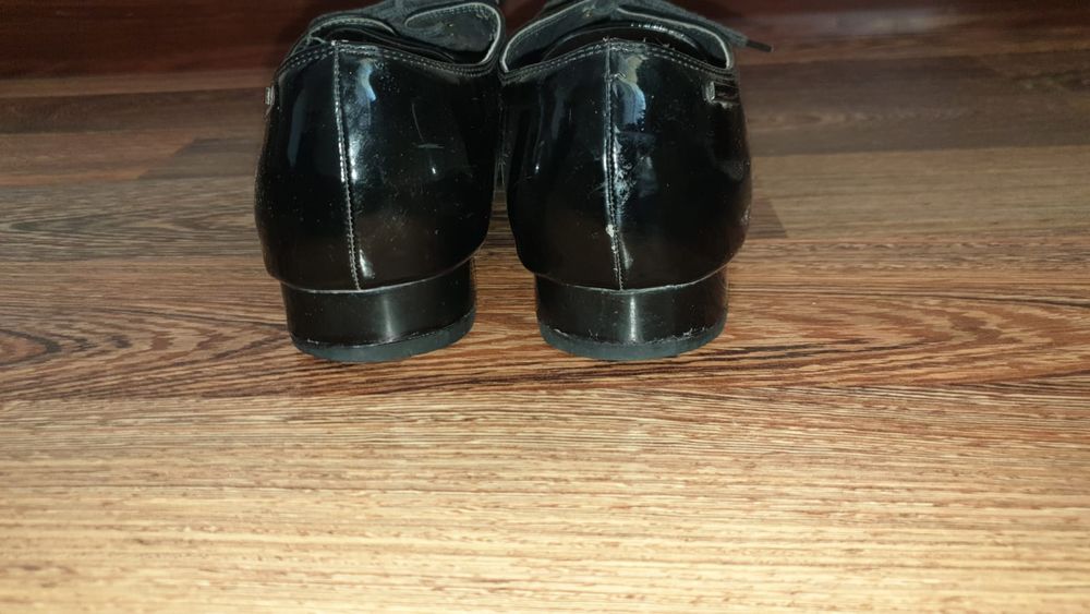 Женские  туфли .