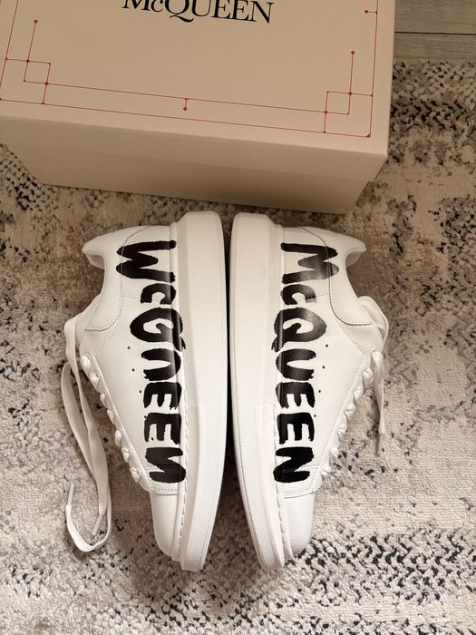 Alexander McQueen Graffiti White Black marimea 42