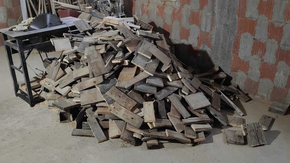 Deșeuri din lemn pentru foc