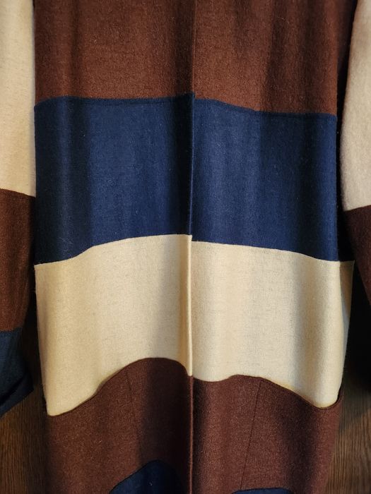 Красиво и практично дамско манто/жилетка