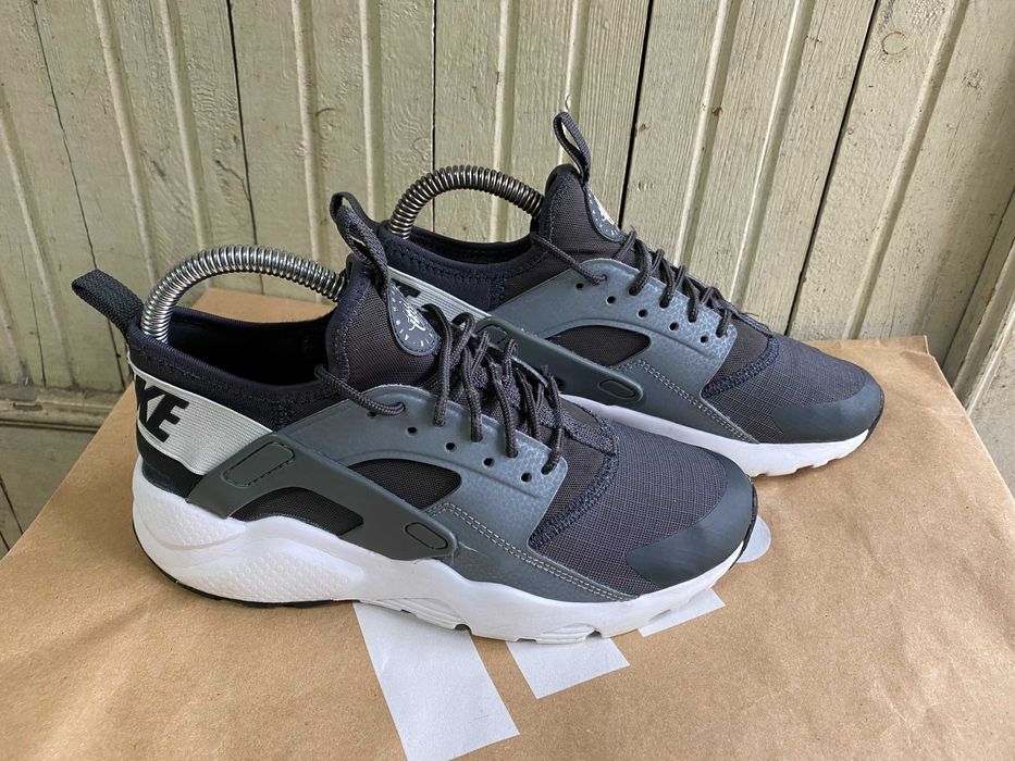 "Nike Air Huarache Run Ultra"оригинални маратонки 37.5 номер