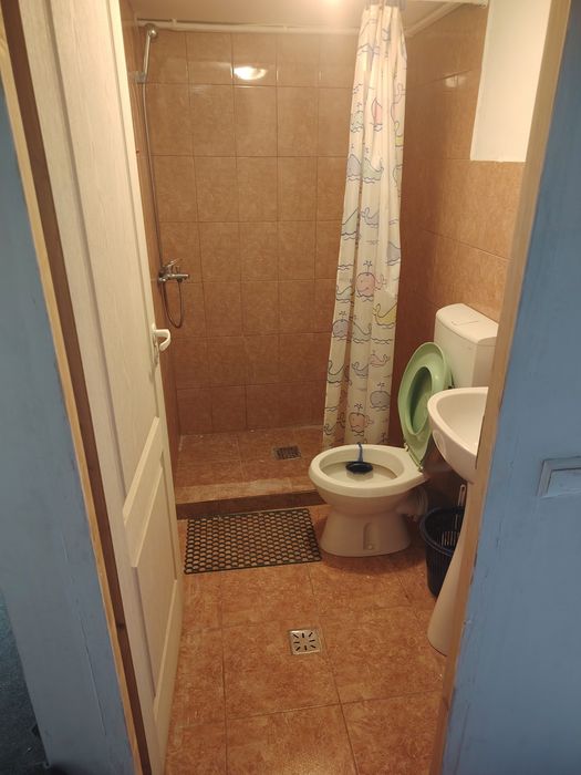 Închiriez spațiu comercial /de locuit