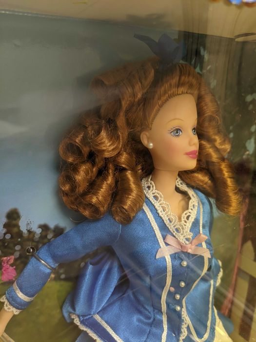 Барби и маленький ягнонок