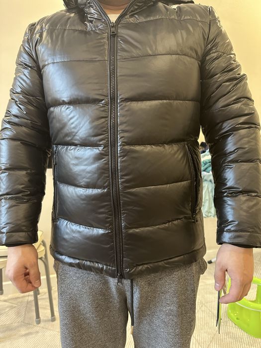 Продам новую зимнюю куртку