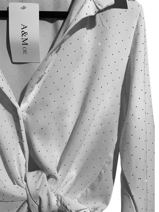 Нова дамска риза A&M Collection с блестящи точки бяла