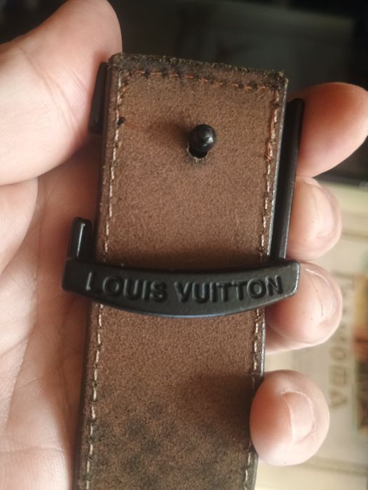 Брючный ремень Louis Vueton.