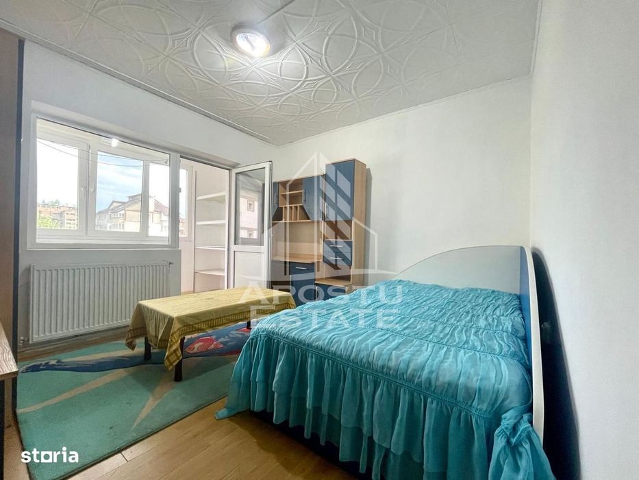 Apartament decomandat cu 3 camere - zona Centrala