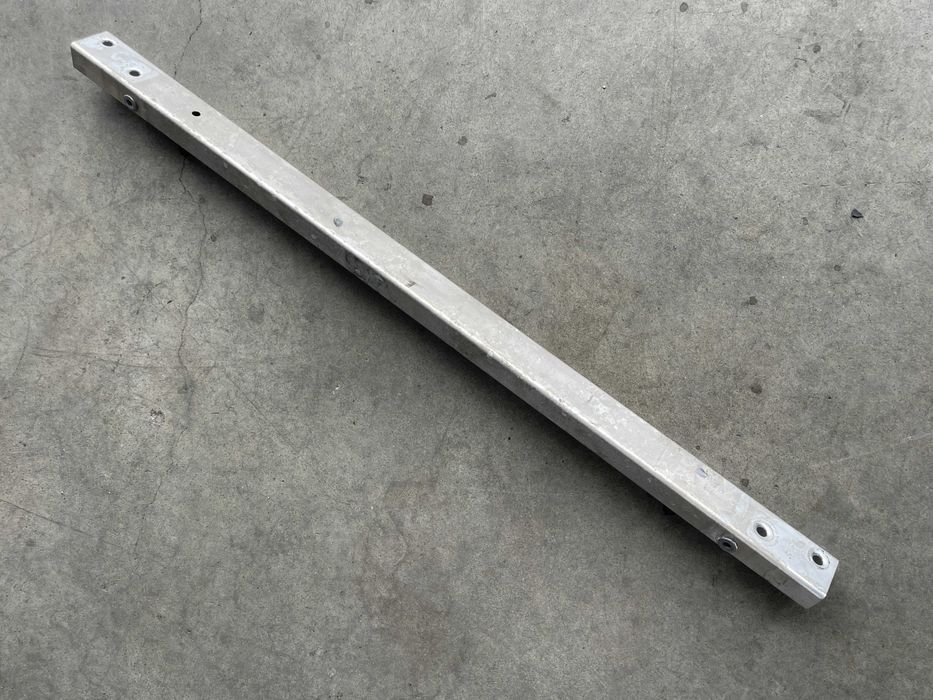 traversa superioara Vw Touareg CR7 - Audi Q7 4M cod 4M0802507