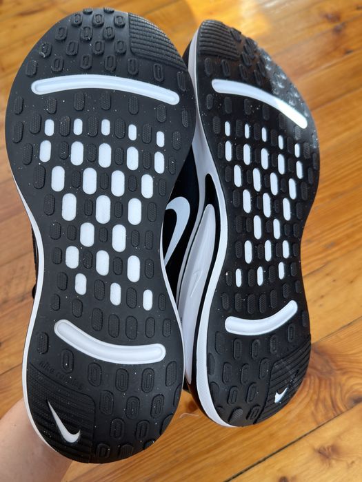 Nike journey run(обувки,маратонки)