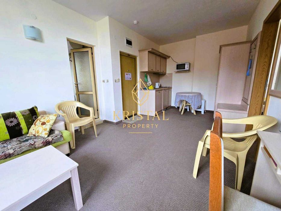 Продава се Двустаен апартамент в к.к. Слънчев бряг - 54 кв.м за 595 €/кв.м - Снимка #2