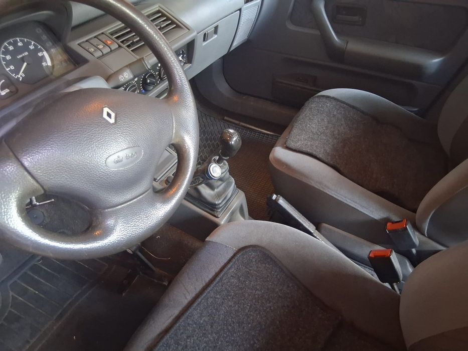 RENAULT Clio 1998 — imagine 4