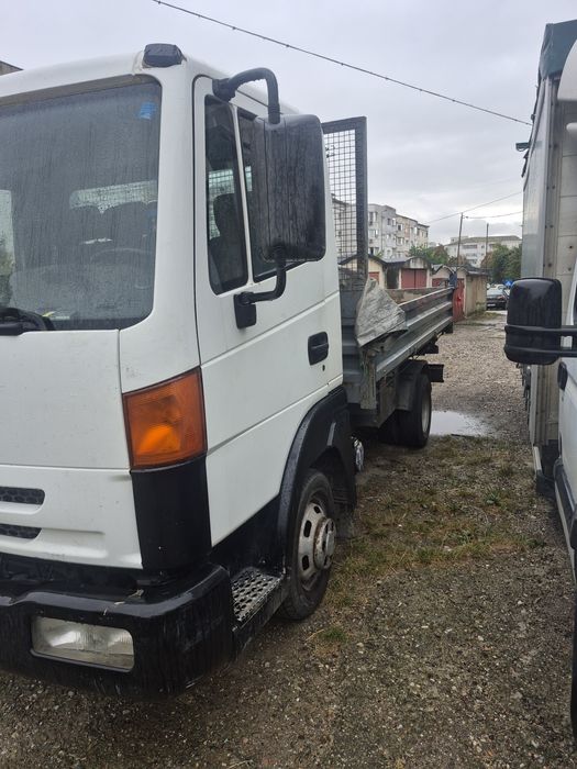 Nissan atleon basculabil