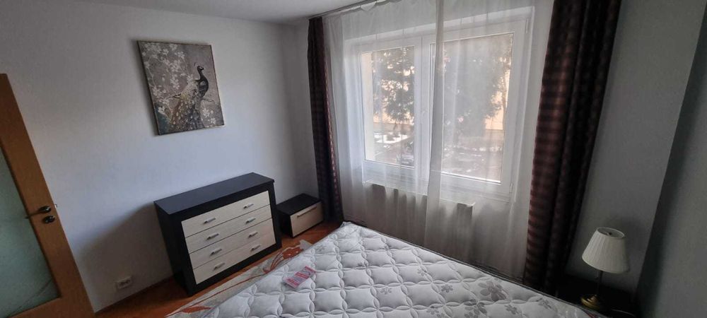 Inchiriez apartament cu 2 camere mobilat/utilat