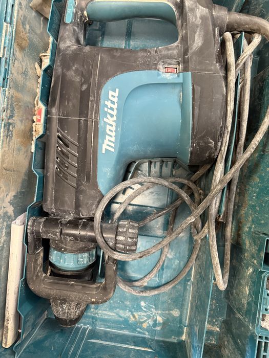Къртач Makita XM1203C