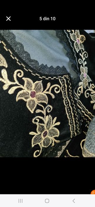 Costum popular autentic de vanzare