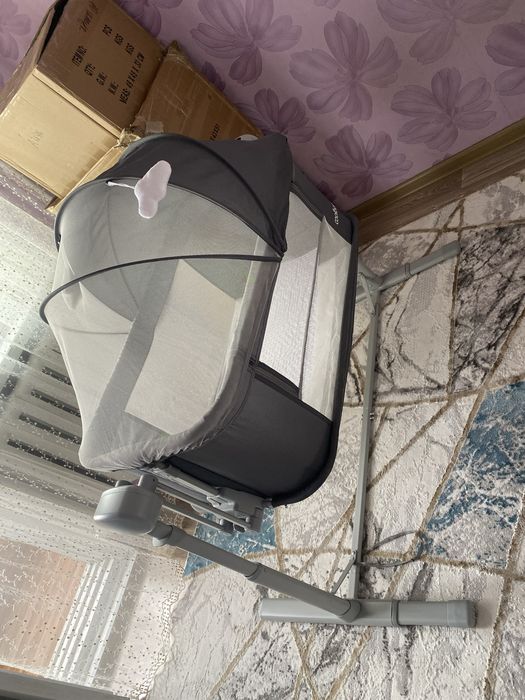 Детский манеж -кровать в хорошем состоянии