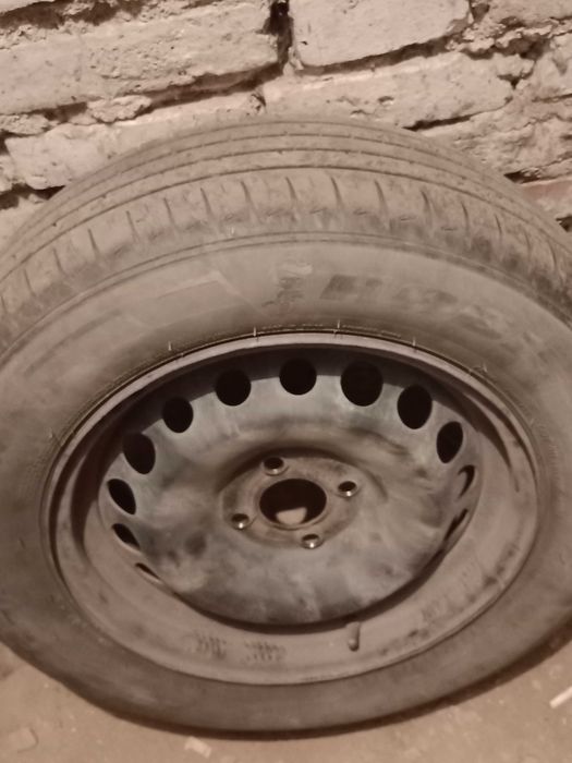 Диски с резиной на Ларгус