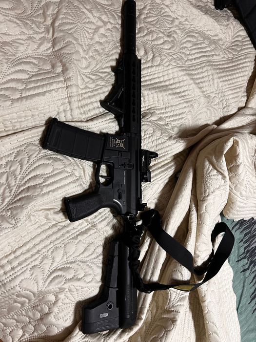 Еърсофт реплика ar15 Delta Armory + аксесоари – като нова