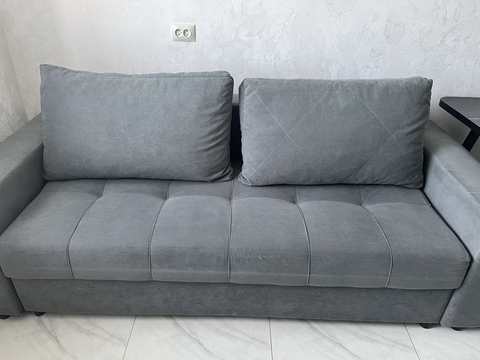 Продам диван 2,20*90