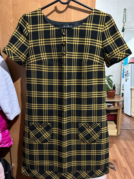 Платья, тренч, осенная куртка